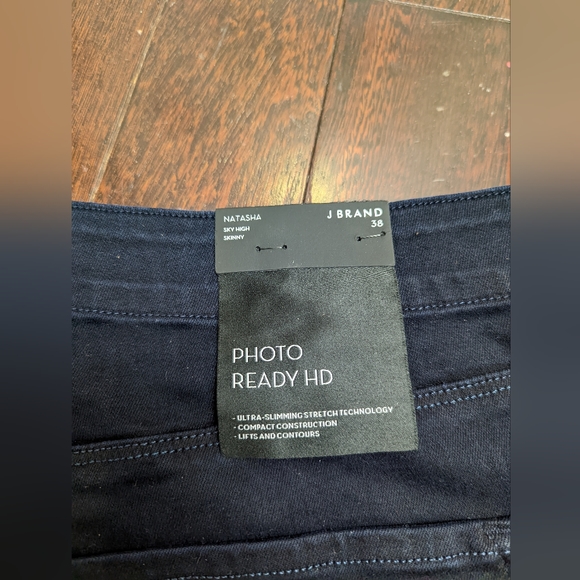 NWT J Brand Natasha High Rise Jeans in Penrose - Size 38 - Picture 12 of 12